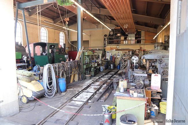 Blick in die Feldbahnwerkstatt.