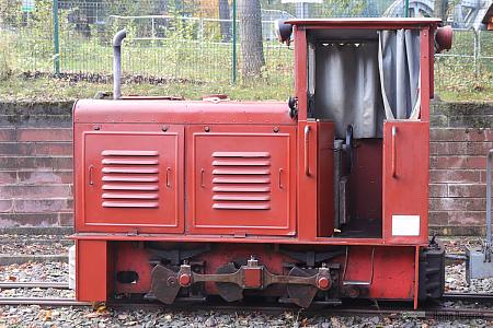 Eine Ns2f der Lichtenhainer Waldeisenbahn aus dem zweiten 
Fertigungszeitraum mit beidseitigen Türen.