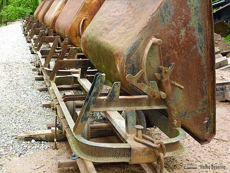 Ein alter Muldenkipper im Museum Feldbahn 500.